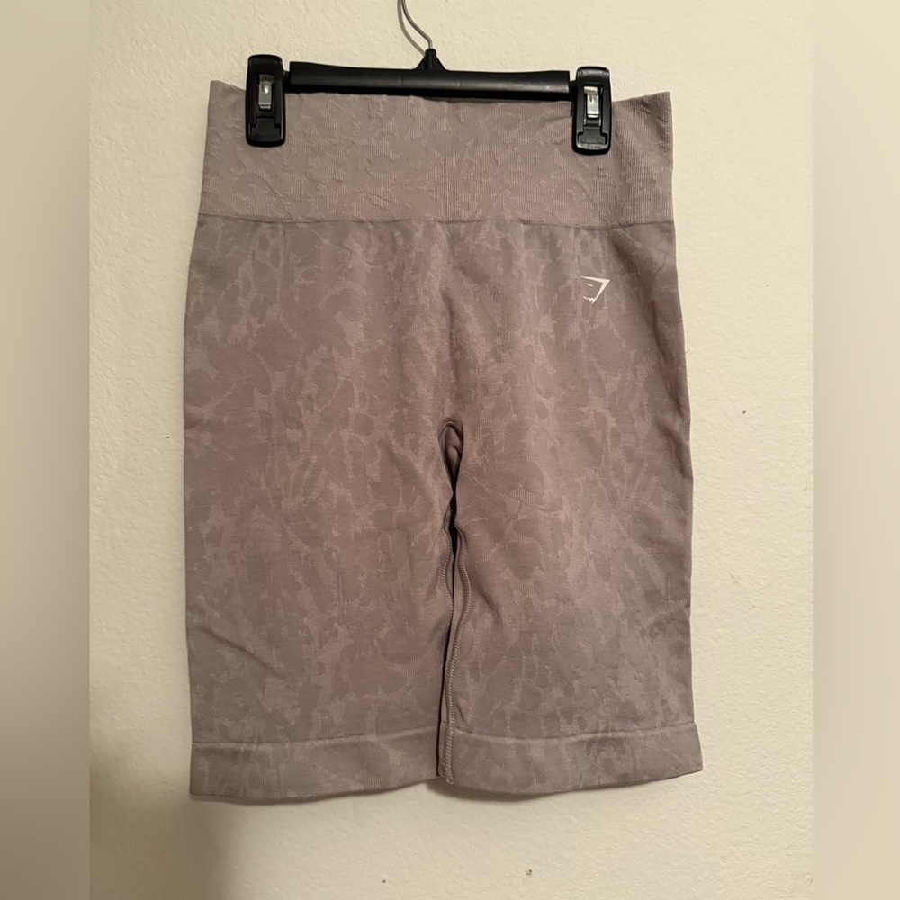 Gymshark Women's Subtle Patterned Gray Bike Shorts